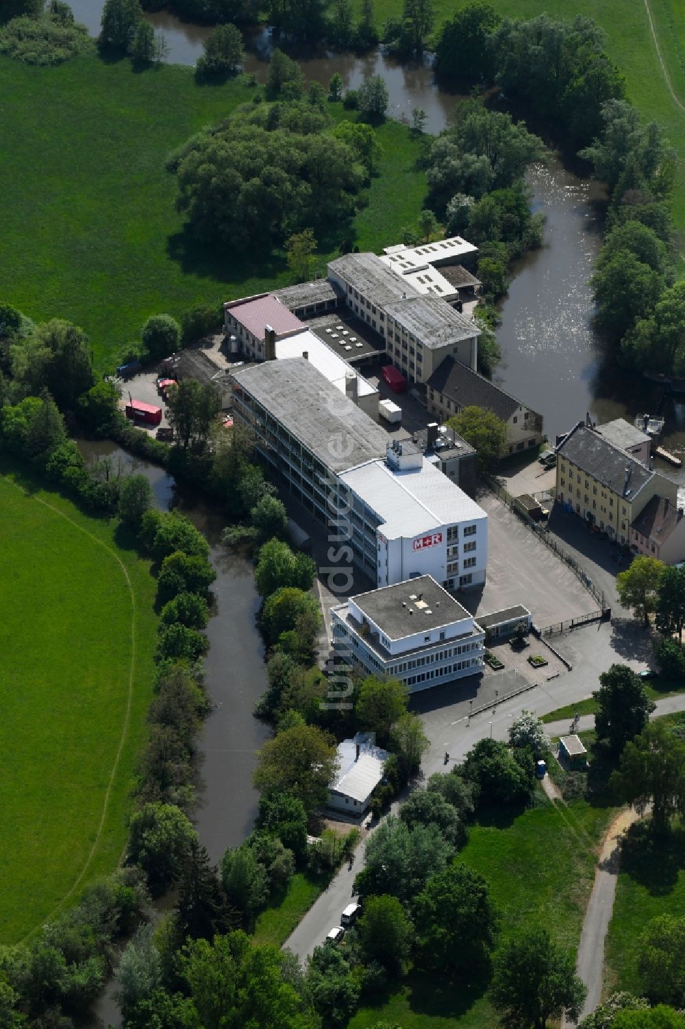 Luftaufnahme Erlangen - Bürogebäude des Geschäftshauses der Möbius + Ruppert GmbH & Co. KG an der Wöhrmühle in Erlangen im Bundesland Bayern, Deutschland