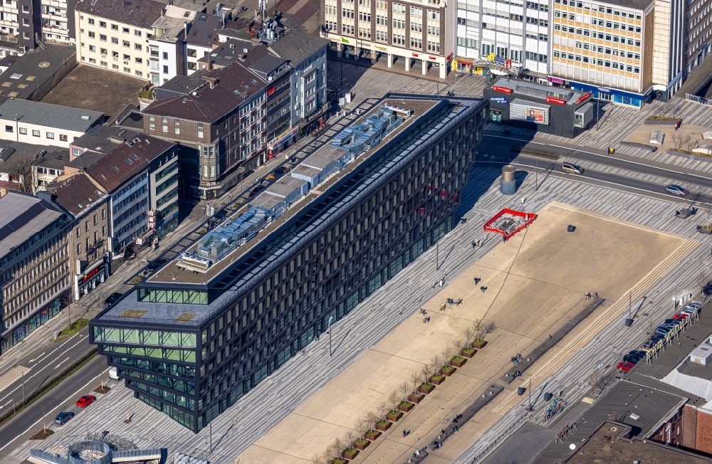 Luftaufnahme Duisburg - Bürogebäude des Geschäftshauses Mercator One in Duisburg im Bundesland Nordrhein-Westfalen, Deutschland