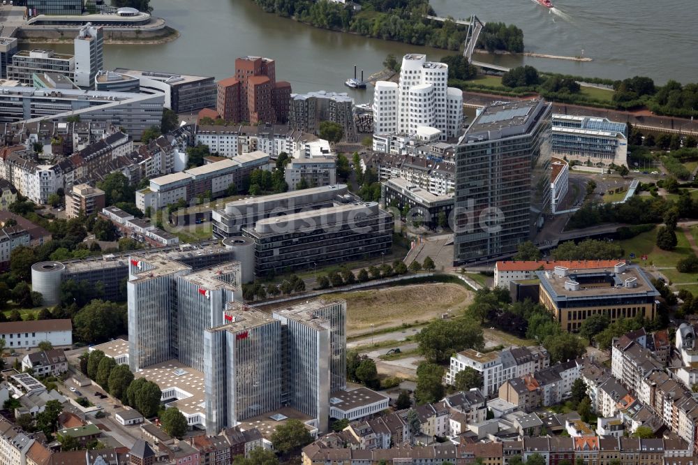 Luftaufnahme Düsseldorf - Bürogebäude des Geschäftshauses RWI4 in Düsseldorf im Bundesland Nordrhein-Westfalen, Deutschland