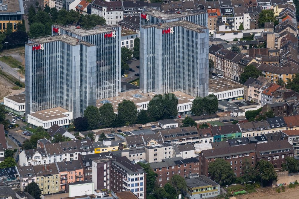 Luftaufnahme Düsseldorf - Bürogebäude des Geschäftshauses RWI4 in Düsseldorf im Bundesland Nordrhein-Westfalen, Deutschland