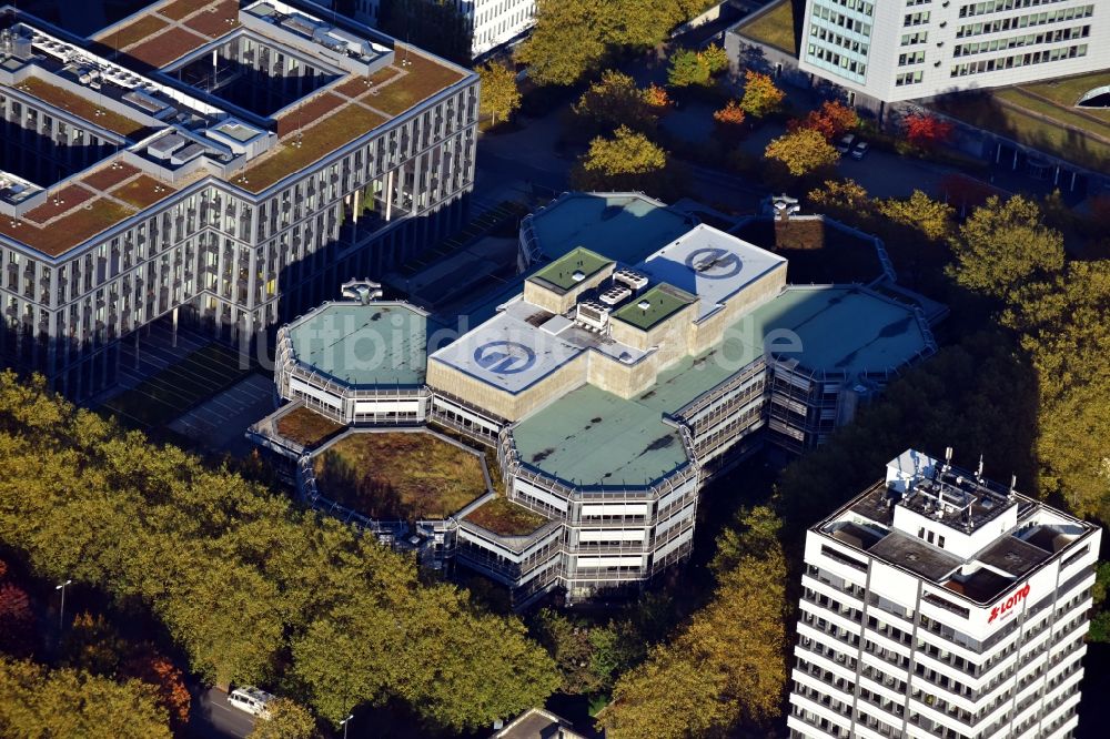 Luftbild Hamburg - Bürogebäude des Geschäftshauses der Signal Iduna Pensionskasse AG im Ortsteil Winterhude in Hamburg, Deutschland