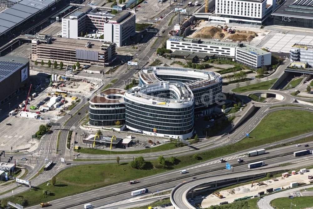 Stuttgart von oben - Bürogebäude des Geschäftshauses Sky Loop in Stuttgart im Bundesland Baden-Württemberg, Deutschland