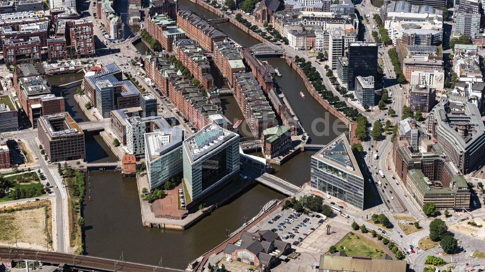 Luftaufnahme Hamburg - Bürogebäude des Geschäftshauses der SPIEGEL-Verlag Rudolf Augstein GmbH & Co. KG in Hamburg, Deutschland