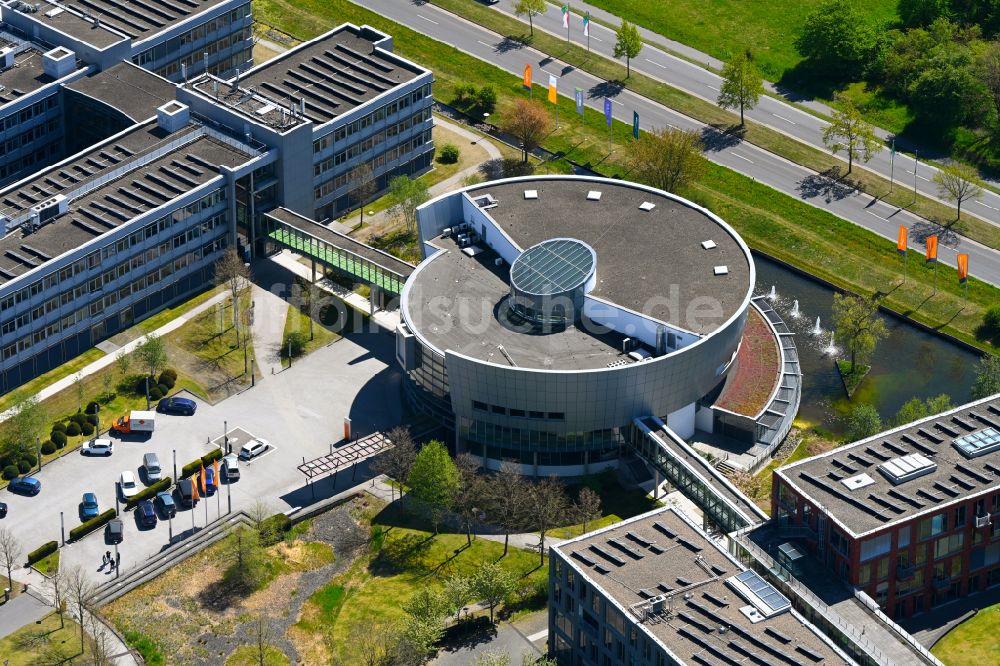 Wolfsburg von oben - Bürogebäude des Geschäftshauses der Volkswagen Group IT Services GmbH in Wolfsburg im Bundesland Niedersachsen, Deutschland