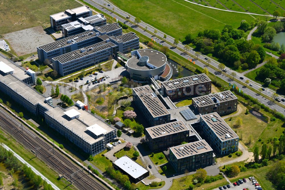 Luftbild Wolfsburg - Bürogebäude des Geschäftshauses der Volkswagen Group IT Services GmbH in Wolfsburg im Bundesland Niedersachsen, Deutschland