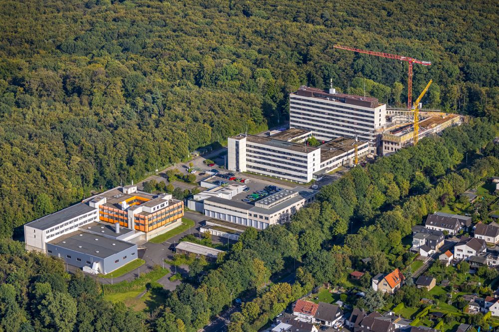 Luftaufnahme Hagen - Bürogebäude des Geschäftshauses des Zentrum für Transfusionsmedizin Hagen in Hagen im Bundesland Nordrhein-Westfalen, Deutschland