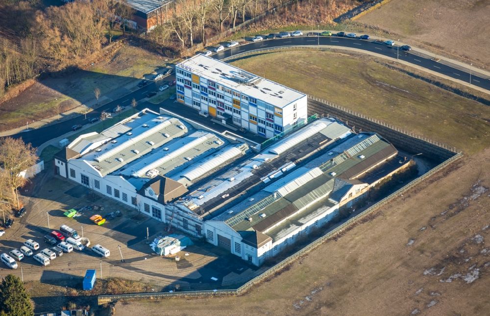 Bochum von oben - Bürogebäude und die Labor-Werkstätten der AUKTORA im Ortsteil Hiltrop in Bochum im Bundesland Nordrhein-Westfalen