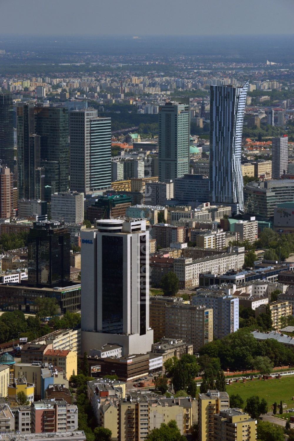 Warschau von oben - Bürohochhaus Millennium Plaza im Stadtzentrum von Warschau in Polen