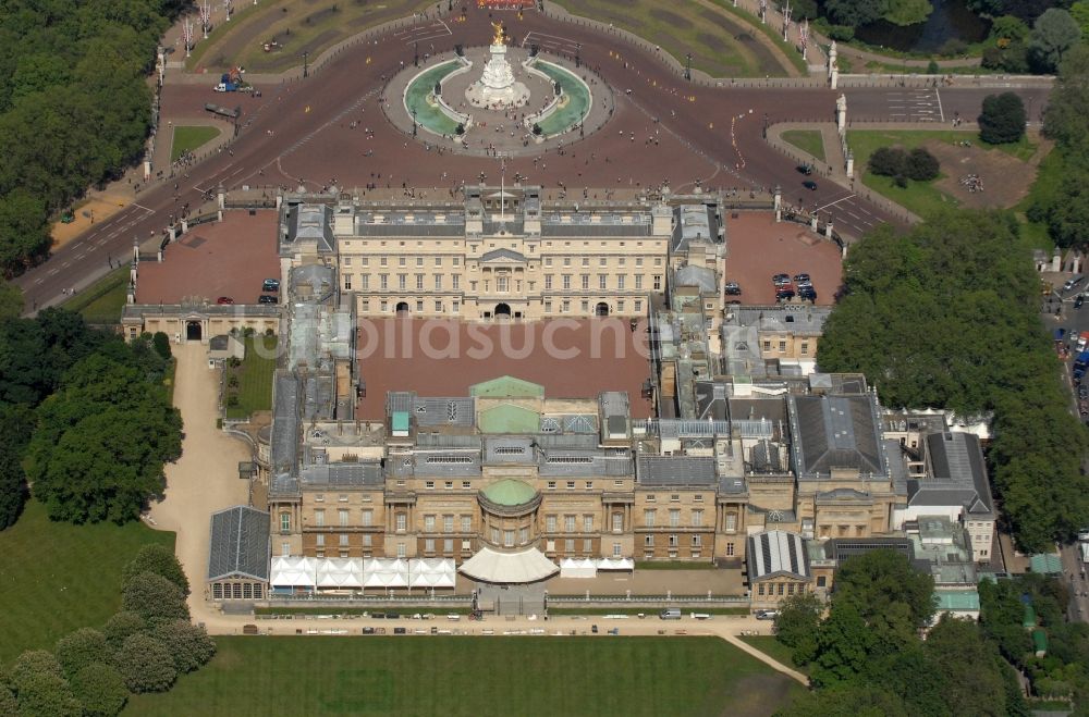 Luftbild London - Buckingham Palace - der Palast Stadtbezirk City of Westminster in London