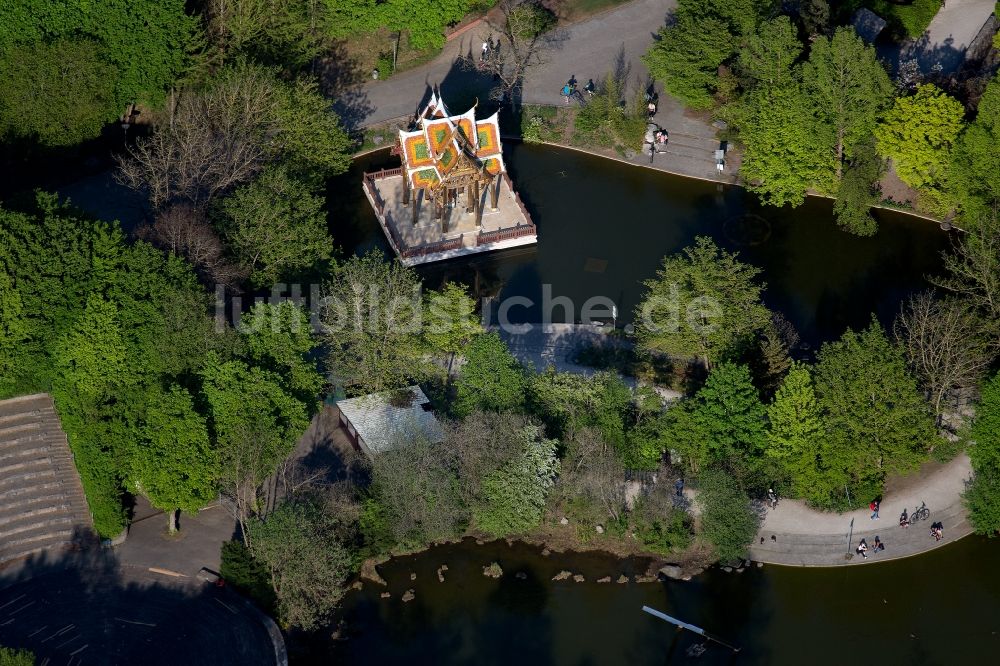 Luftbild München - Buddhistischer Tempel Thai-Sala im Ortsteil Sendling-Westpark in München im Bundesland Bayern, Deutschland