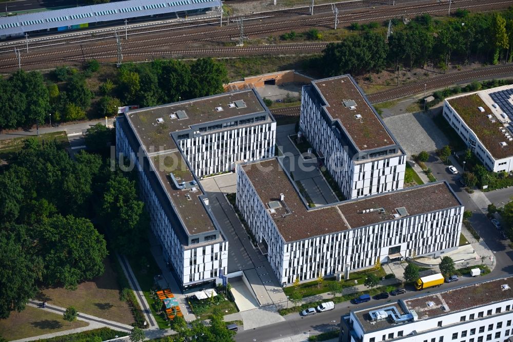 Luftaufnahme Berlin - Büro- und Geschäftshauses NUBIS im Ortsteil Adlershof in Berlin