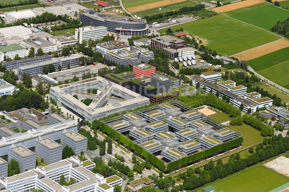 Luftaufnahme München - Bürogebäude des Geschäftshauses der Allianz Campus Unterföhring in Unterföhring im Bundesland Bayern, Deutschland