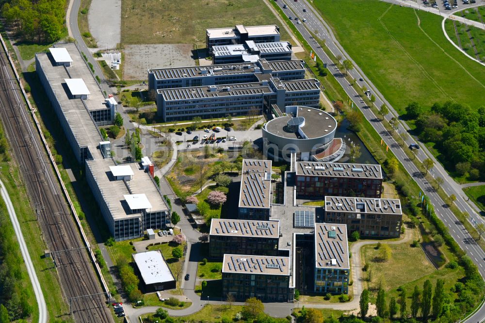 Luftaufnahme Wolfsburg - Bürogebäude des Geschäftshauses der Volkswagen