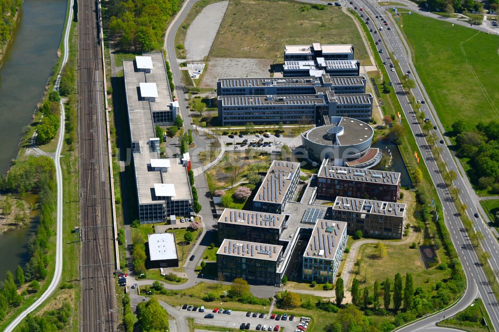 Wolfsburg von oben - Bürogebäude des Geschäftshauses der Volkswagen