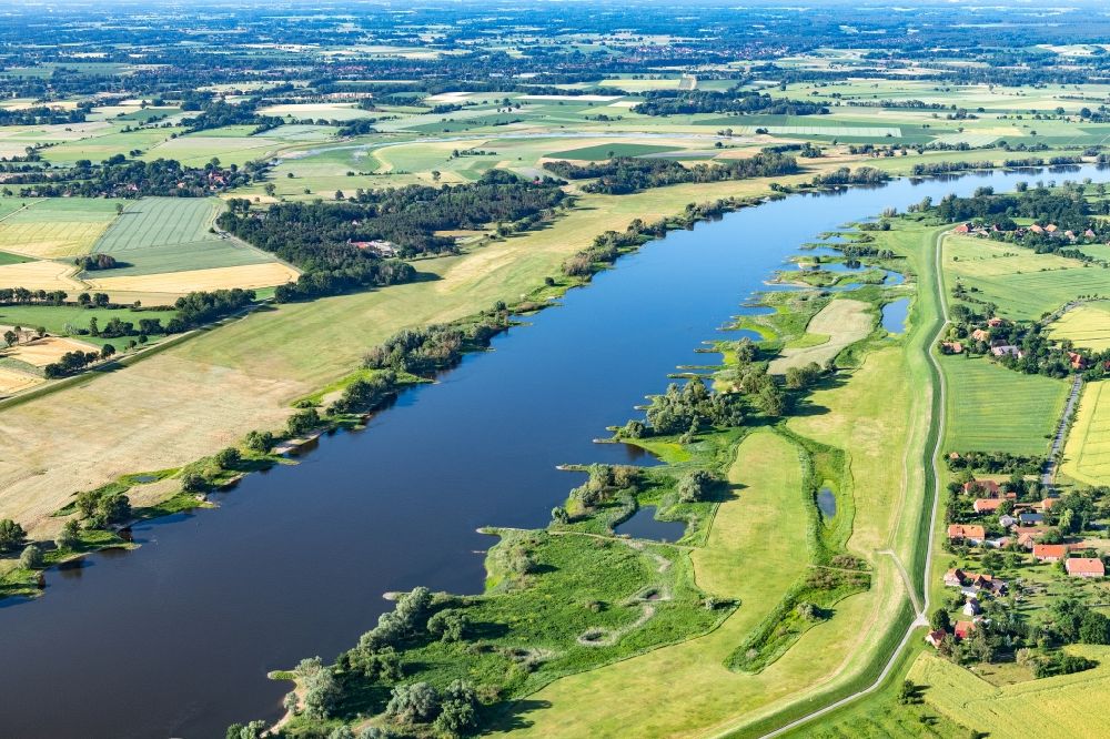 Luftaufnahme Wilkenstorf - Buhnen- Landschaft des Elbe - Flussverlauf in Wilkenstorf im Bundesland Niedersachsen, Deutschland
