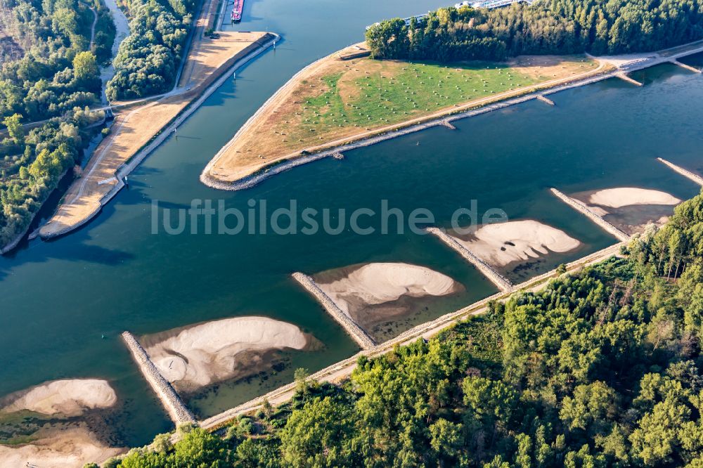 Luftaufnahme Karlsruhe - Buhnen- Landschaft des Rhein - Flussverlauf in Karlsruhe im Bundesland Baden-Württemberg, Deutschland