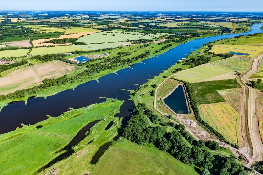 Luftbild Wulkau - Buhnen- Landschaft an den Uferbereichen Elbe Flussverlaufes in Wulkau im Bundesland Sachsen-Anhalt, Deutschland
