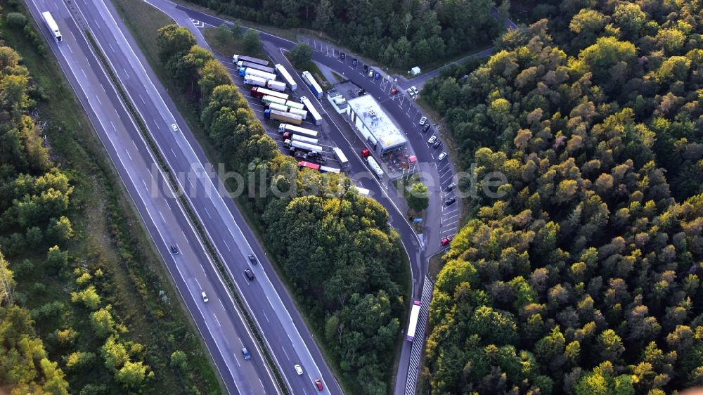 Luftbild Hümmerich - Bundesautobahn 3, Rastplatz bei Epgert im Bundesland Rheinland-Pfalz, Deutschland
