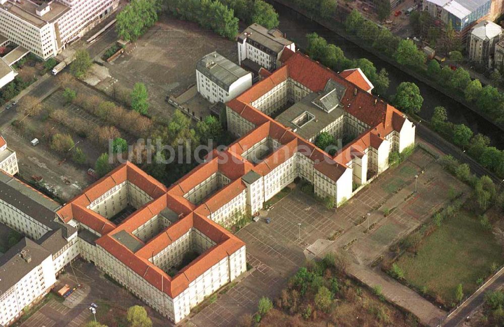 Luftbild Berlin - Bundesministerium für Verteidigung (Bendlerblock in der Stauffenbergstraße im Tiergarten)