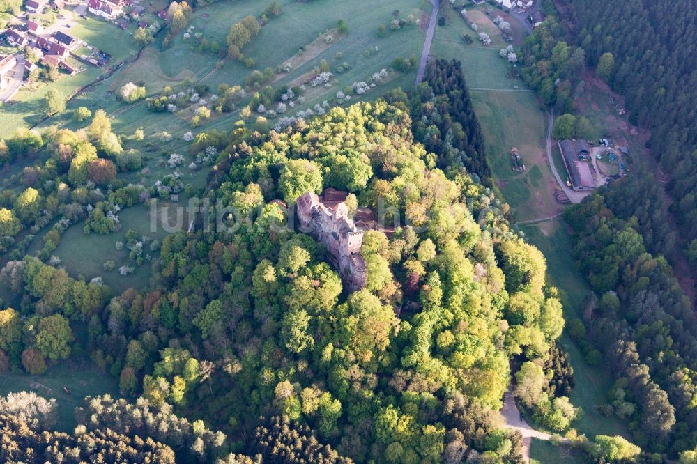 Erlenbach bei Dahn aus der Vogelperspektive: Burg Berwartstein in Erlenbach bei Dahn im Bundesland Rheinland-Pfalz