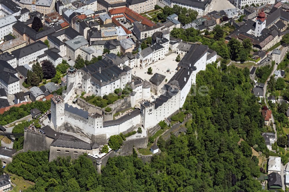 Luftbild Salzburg - Burg Festung Hohensalzburg in Salzburg in Österreich