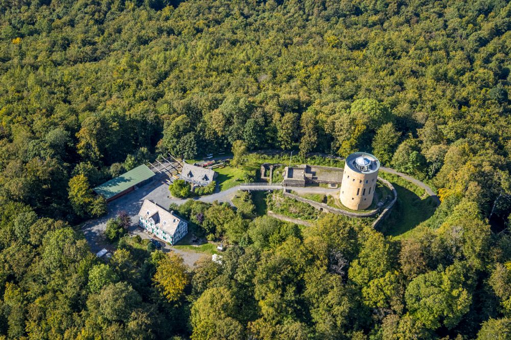Hilchenbach aus der Vogelperspektive: Burg Gingsburg in Hilchenbach im Bundesland Nordrhein-Westfalen, Deutschland