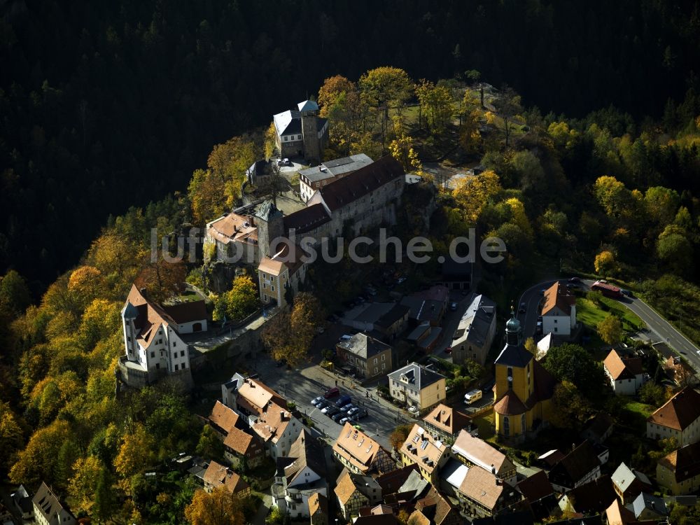 Hohnstein aus der Vogelperspektive: Burg Hohnstein in der Sächsischen Schweiz im Bundesland Sachsen