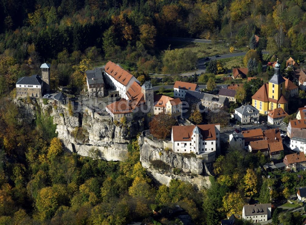 Hohnstein von oben - Burg Hohnstein in der Sächsischen Schweiz im Bundesland Sachsen