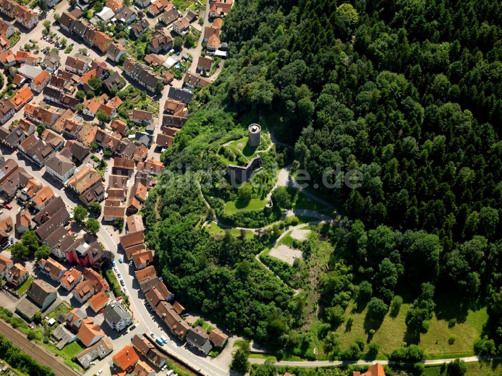 Luftaufnahme Hausach - Burg Husen im Kinzigtal in Hausach im Bundesland Baden-Württemberg