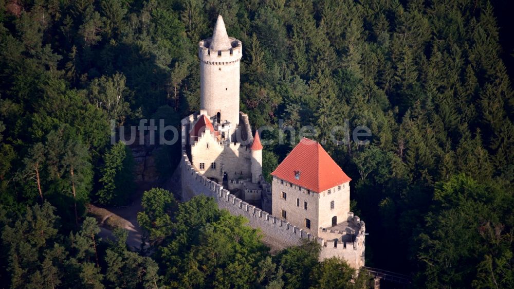 Luftaufnahme Kokorin - Burg in Kokorin in Stredocesky kraj, Tschechien