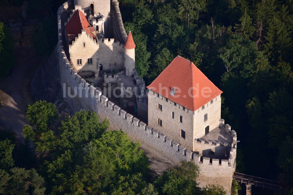 Luftaufnahme Kokorin - Burg in Kokorin in Stredocesky kraj, Tschechien