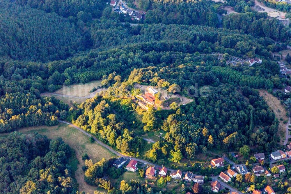Lemberg von oben - Burg Lemberg in Lemberg im Bundesland Rheinland-Pfalz, Deutschland