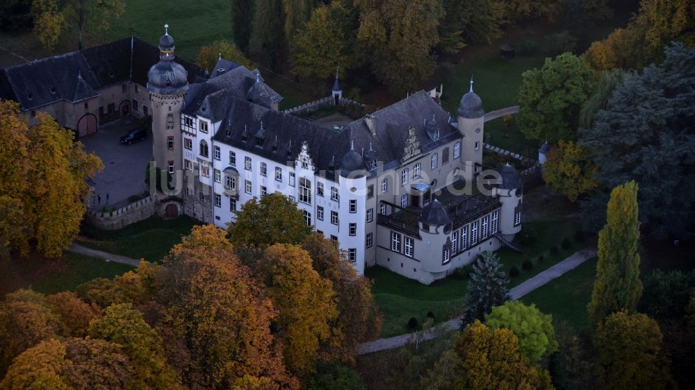 Namedy von oben - Burg in Namedy im Bundesland Rheinland-Pfalz, Deutschland
