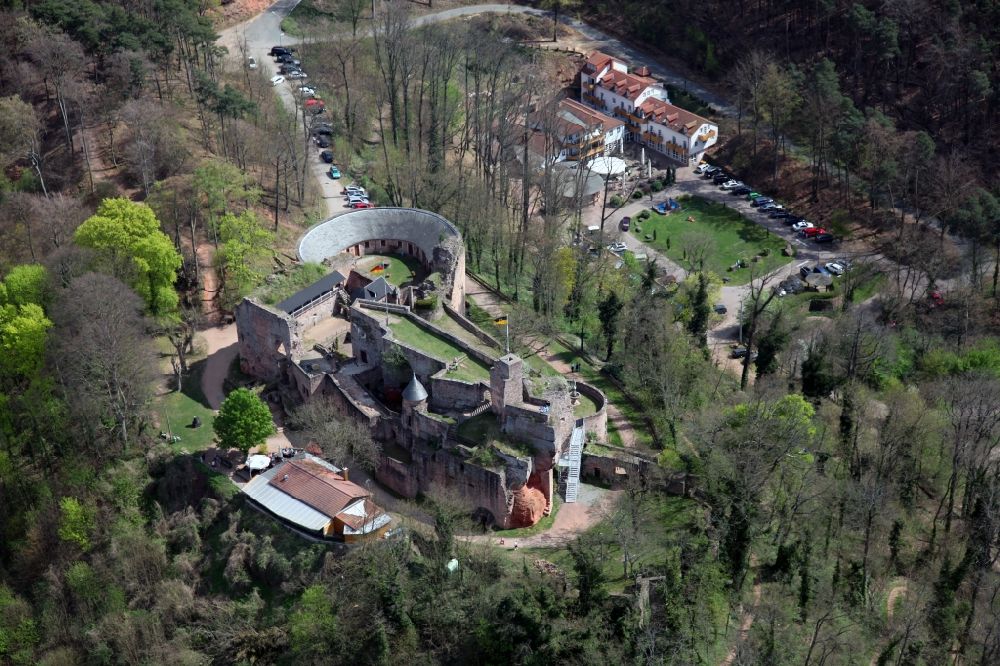 Luftaufnahme Landstuhl - Burg Nanstein in Landstuhl im Bundesland Rheinland-Pfalz