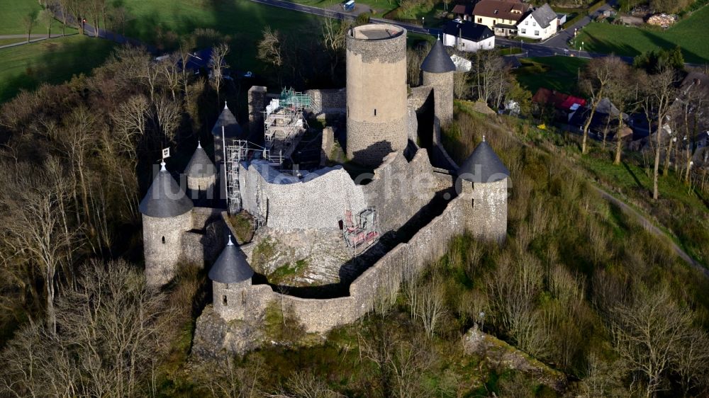 Nürburg aus der Vogelperspektive: Burg Nürburg in Nürburg im Bundesland Rheinland-Pfalz, Deutschland