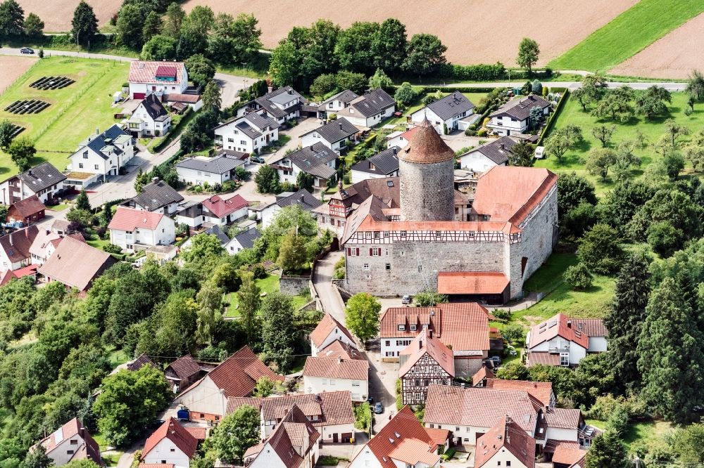 Oppenweiler aus der Vogelperspektive: Burg Reichenberg in Oppenweiler im Bundesland Baden-Württemberg, Deutschland