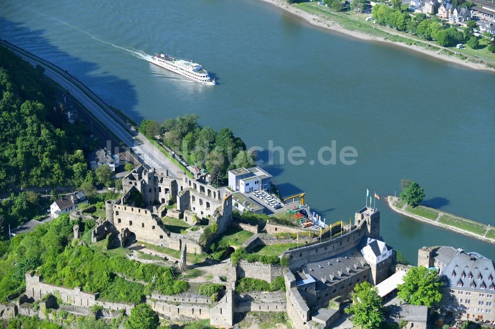 Sankt Goar von oben - Burg Rheinfels auf dem Schlossberg in Sankt Goar im Bundesland Rheinland-Pfalz, Deutschland