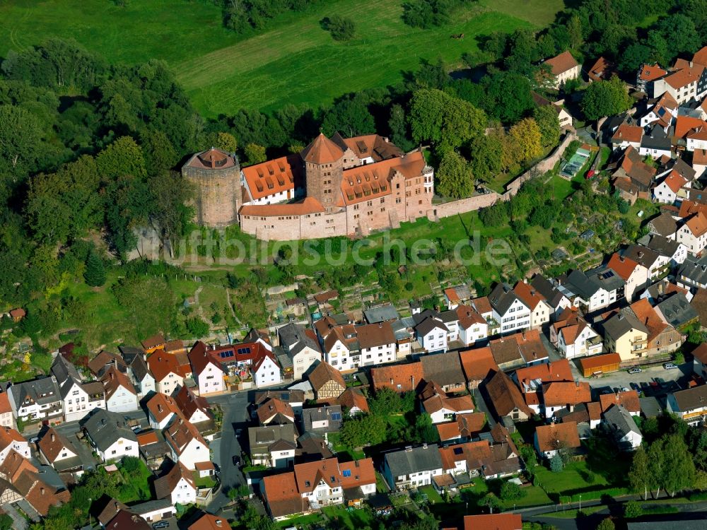Rieneck von oben - Burg Rieneck über der Stadt Rieneck im Bundesland Bayern