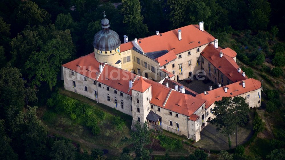 Luftaufnahme Chotyne - Burganlage der Burg Grabstejn ( Grabenstein ) in Chotyne in Liberecky kraj, Tschechien