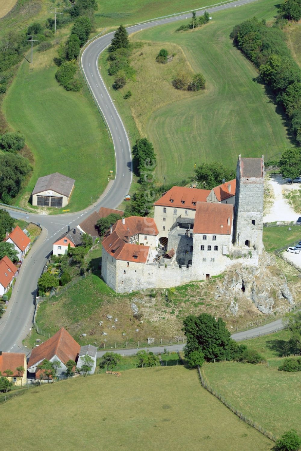 Luftbild Dischingen - Burganlage der Burg Katzenstein in Dischingen im Bundesland Baden-Württemberg