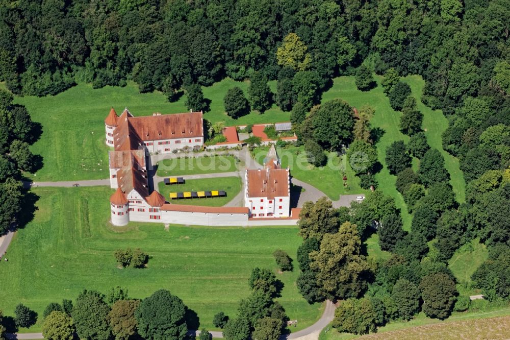 Luftaufnahme Neuburg an der Donau - Burganlage von Jagdschloss Grünau in Neuburg an der Donau im Bundesland Bayern