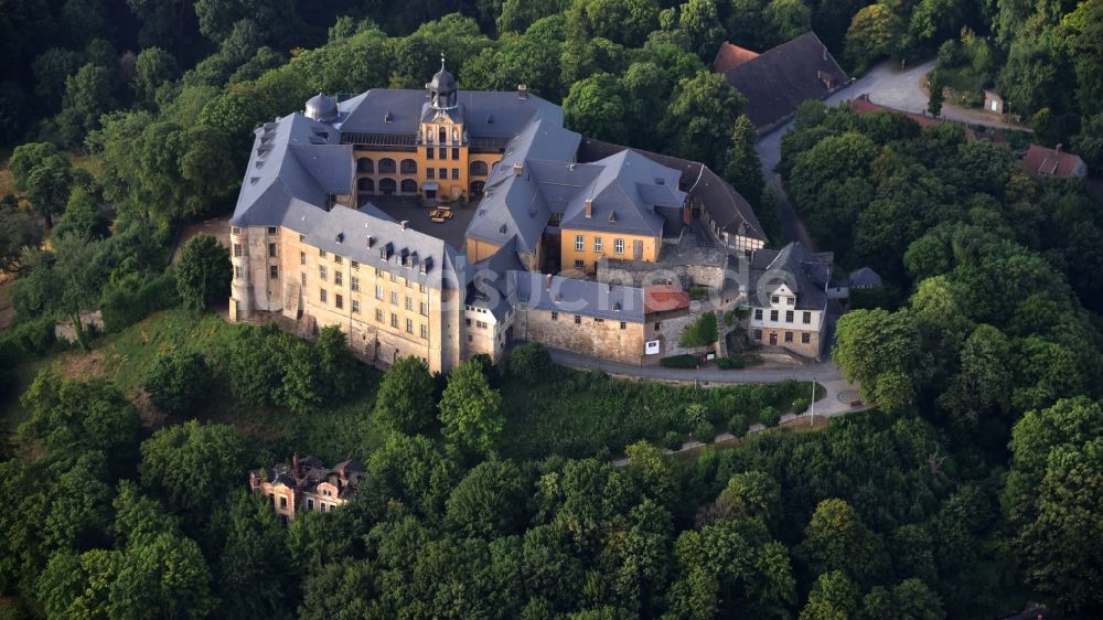Luftaufnahme Blankenburg (Harz) - Burganlage des Schloss Blankenburg im Ortsteil Blankenburg in Blankenburg (Harz) im Bundesland Sachsen-Anhalt