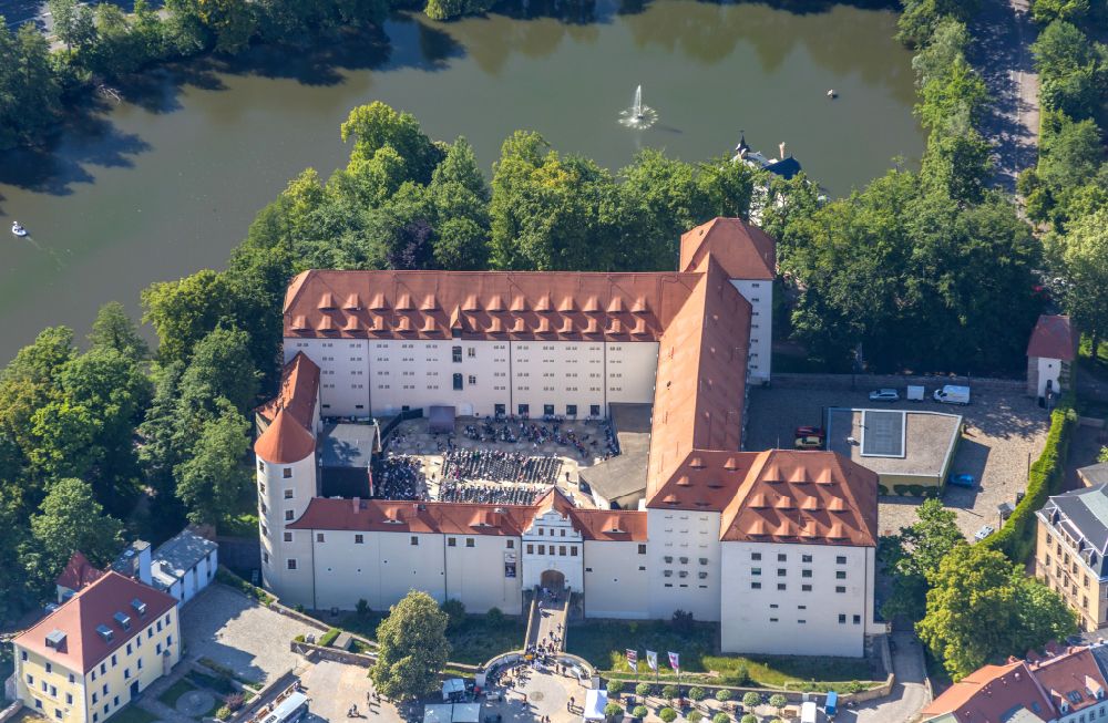 Luftaufnahme Freiberg - Burganlage des Schloss Freudenstein in Freiberg im Bundesland Sachsen, Deutschland