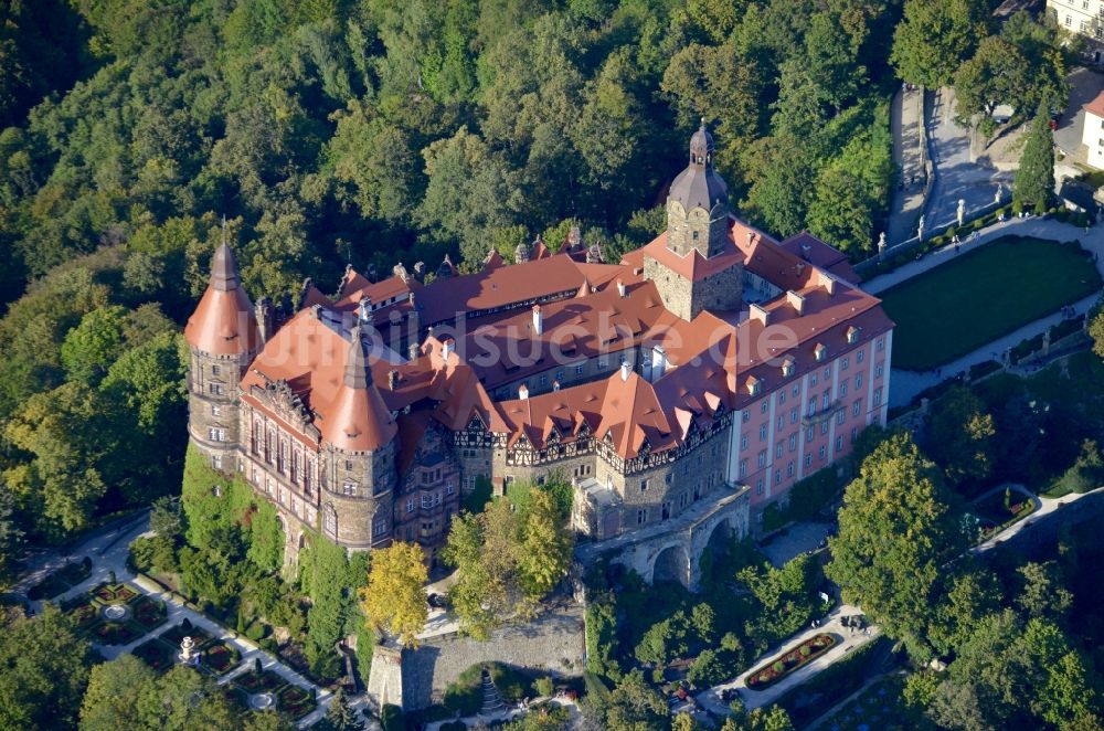 Walbrzych aus der Vogelperspektive: Burganlage des Schloss Fürstenstein in Walbrzych in Dolnoslaskie, Polen
