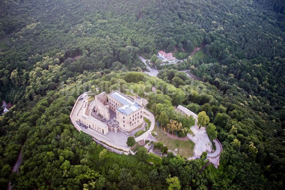Luftbild Neustadt an der Weinstraße - Burganlage des Schloss Hambach in Neustadt an der Weinstraße im Bundesland Rheinland-Pfalz