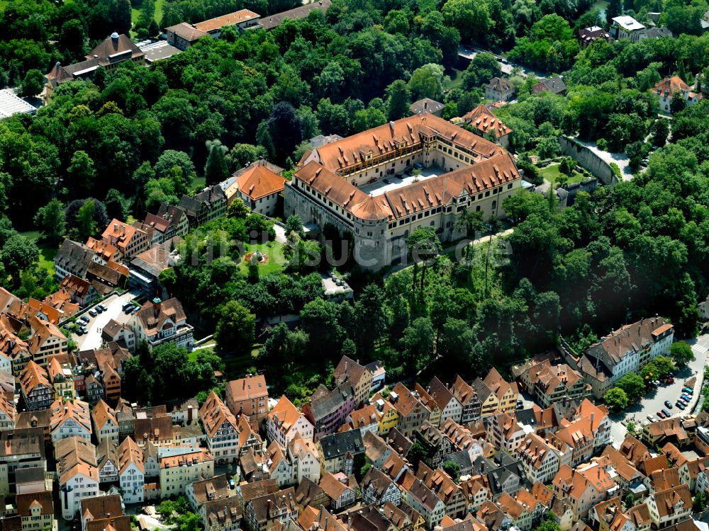Luftbild Tübingen - Burganlage des Schloss Hohen Tübingen in Tübingen im Bundesland Baden-Württemberg, Deutschland