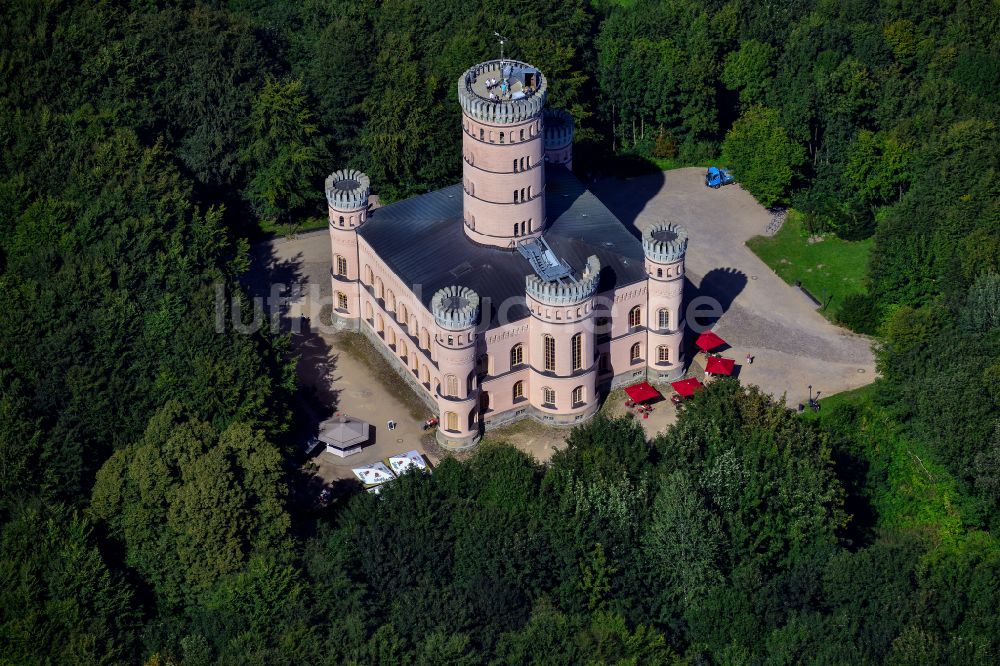 Luftbild Binz - Burganlage des Schloss Jagdschloss Granitz in Binz im Bundesland Mecklenburg-Vorpommern, Deutschland