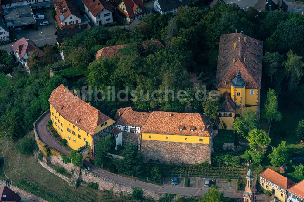 Luftbild Mahlberg - Burganlage des Schloss in Mahlberg im Bundesland Baden-Württemberg, Deutschland