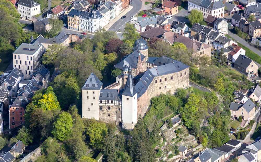 Reichenbach im Vogtlan aus der Vogelperspektive: Burganlage des Schloss Mylau in Reichenbach im Vogtlan im Bundesland Sachsen, Deutschland
