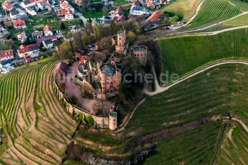 Ortenberg von oben - Burganlage des Schloss in Ortenberg im Bundesland Baden-Württemberg, Deutschland